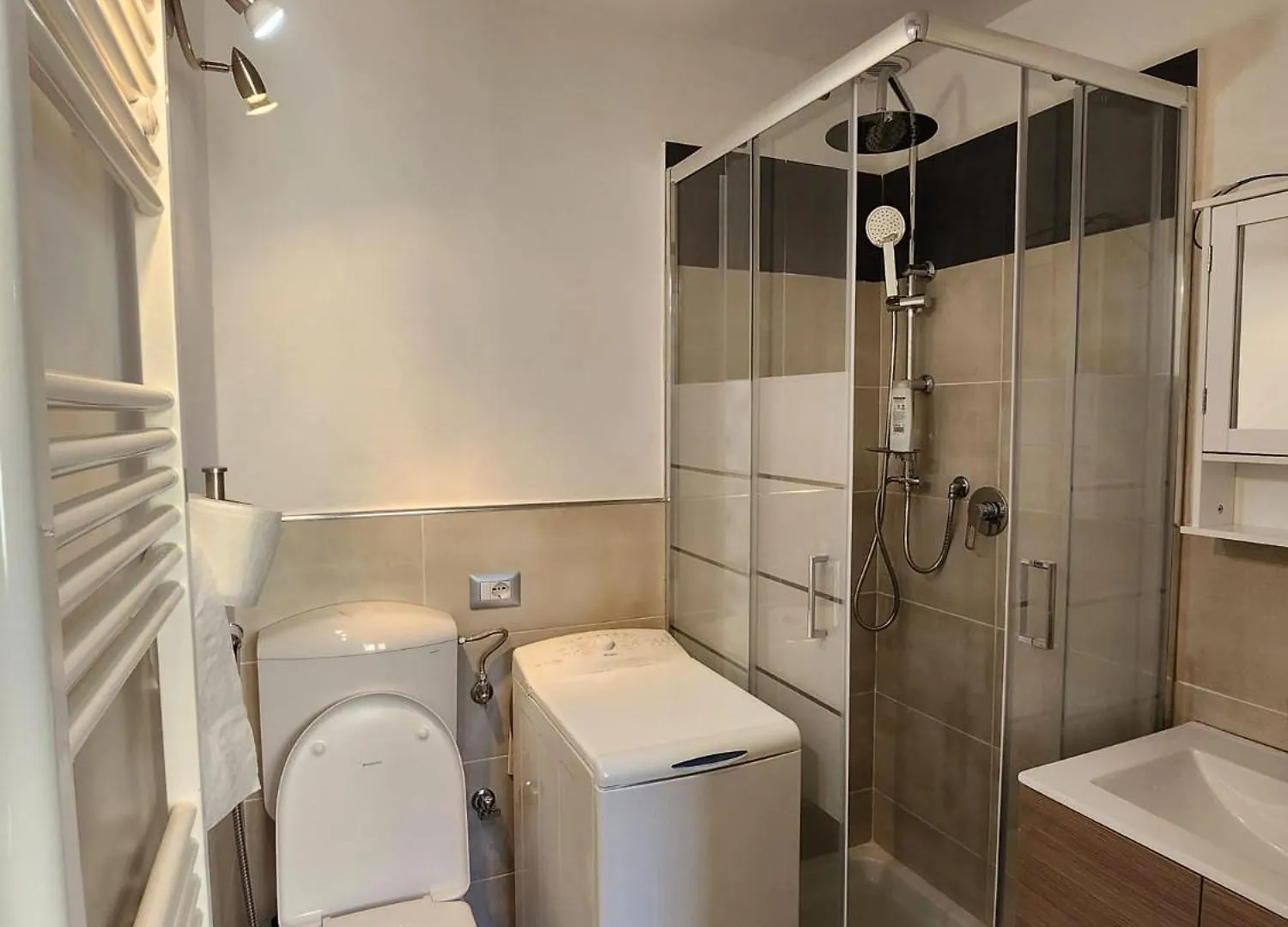 1000 Mt Far From City Center - Dimora Leopolda Florence
